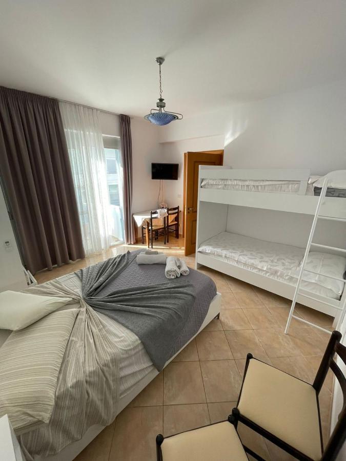 Bellavista Apartment Vlorë Esterno foto